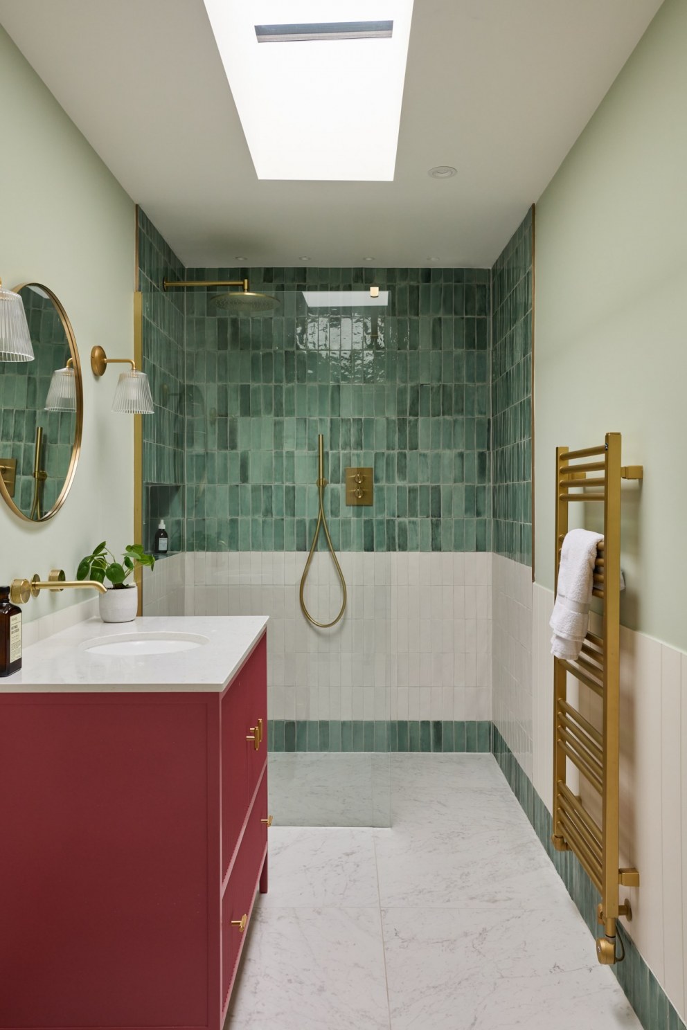 Rhubarb House | Girl's Bathroom | Interior Designers